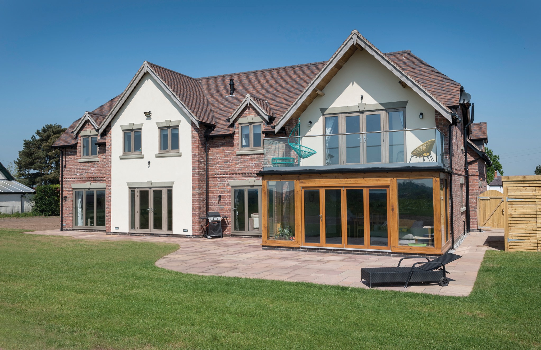 Looking to build your own home or renovate an existing one?