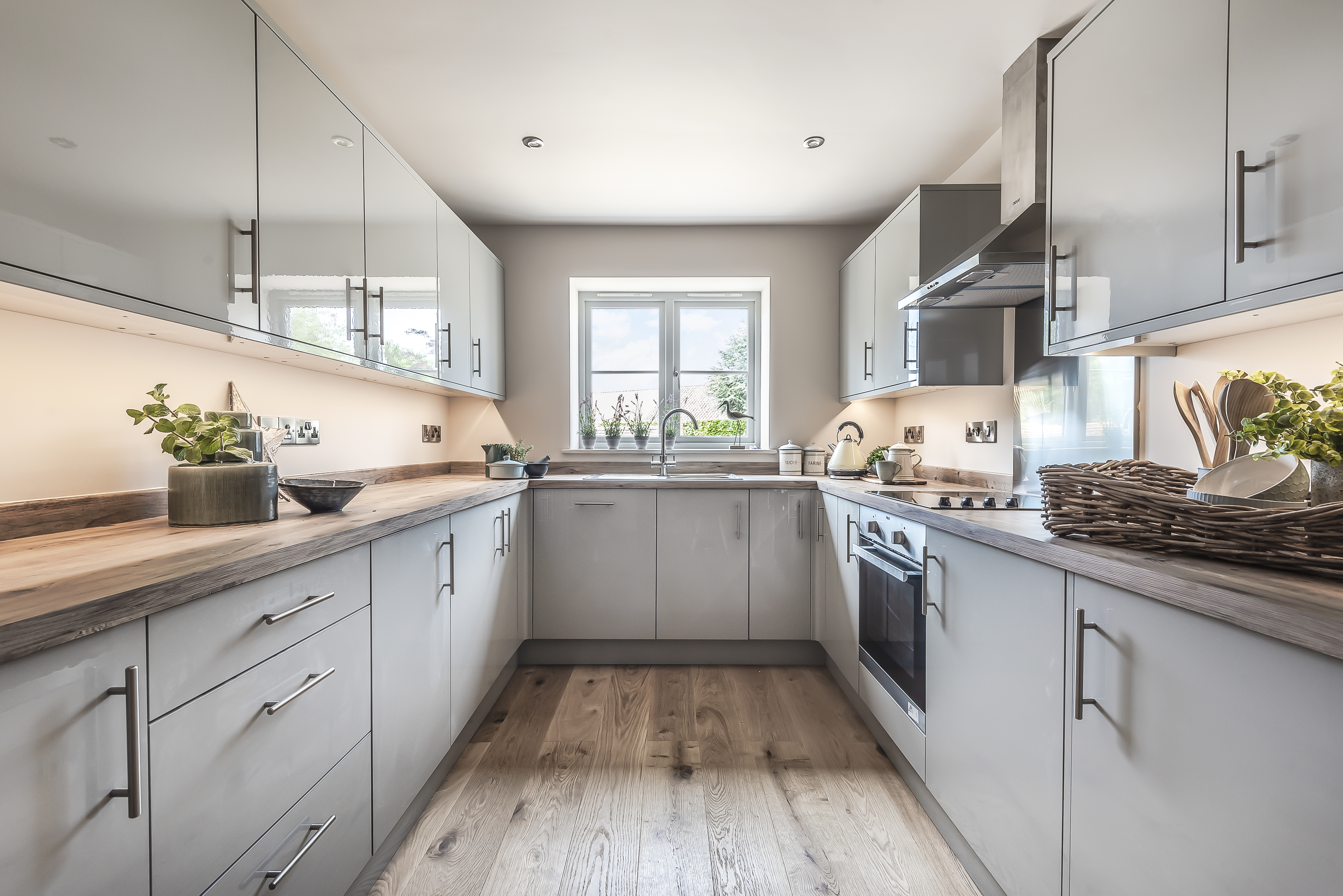 FMB.BLL.Models.Banner..Image.Name